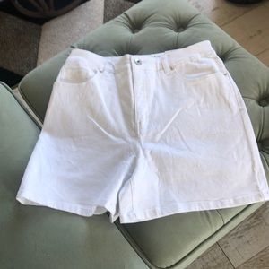 #white shorts flare leg